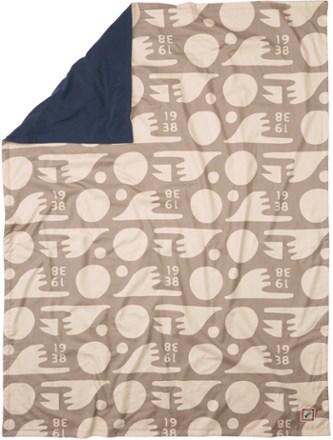 Rei fleece clearance blanket