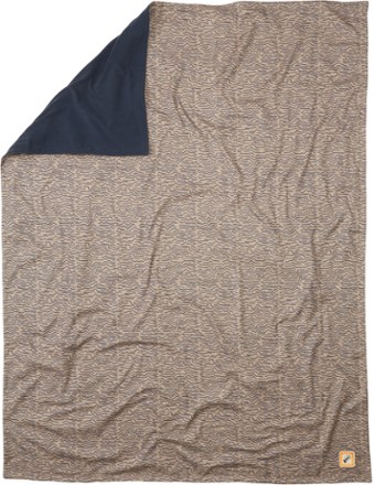 Rei fleece best sale blanket