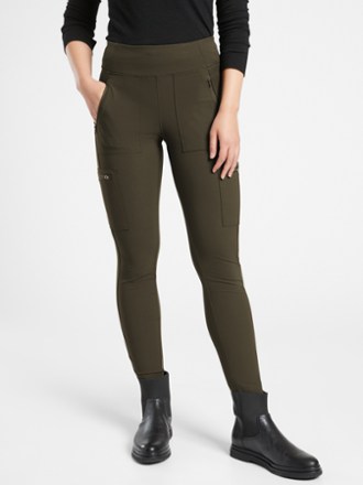 Athleta Headlands Hybrid Cargo II Tights - Women's Petite Sizes