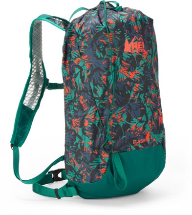 Rei flash 18 store backpack