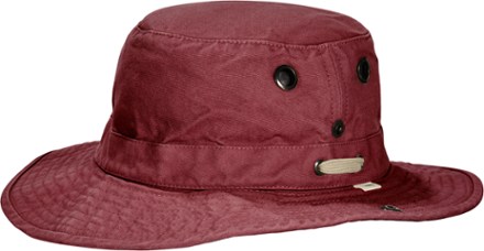 Rei store tilley hat