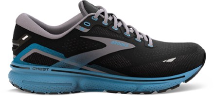 brooks clearance sneakers