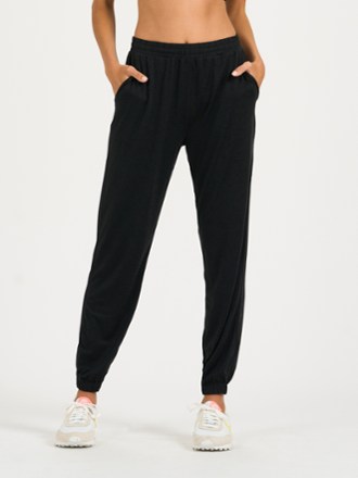 Vuori Women's Boyfriend Sweatpants