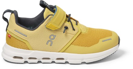 on Running Kids' Cloud Play - Mustard | White, Size: 3