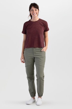 mpg sport embrace cropped jogger