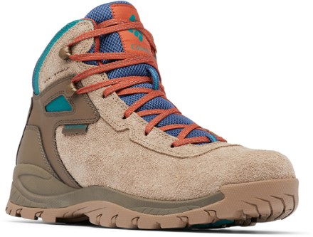 columbia hiking sneakers