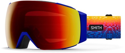 Smith I/O MAG ChromaPop Snow Goggles with gogglesoc - Low-Bridge Fit