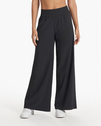 Vuori Women's Villa Wideleg Pants