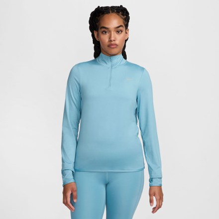 Nike Women's Swift Element UV Half-Zip Top