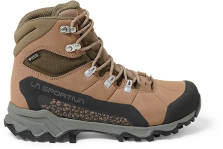 La Sportiva Women's Nucleo High II GTX Hiking Boots