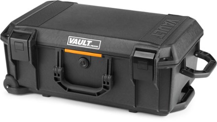 Pelican V525 Vault Rolling Case with Foam