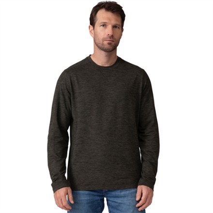 Free Country Men's Sueded Space-Dye Long-Sleeve Crew Shirt