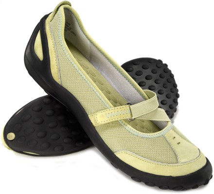 clarks privo flats