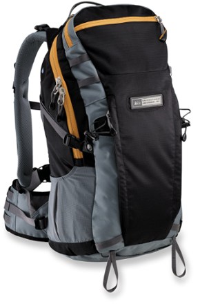 Rei store traverse 30