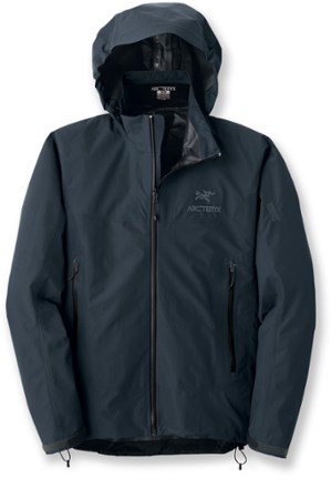 Comparing the Arc'teryx Alpha AR and Beta AR Jackets 