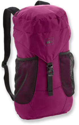 rei travel daypack