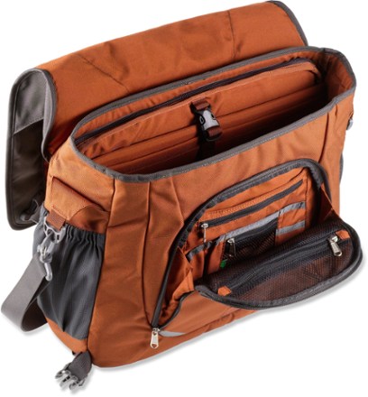 Laptop briefcase with store water bottle holder