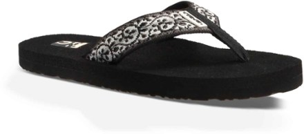 teva mush flip flops