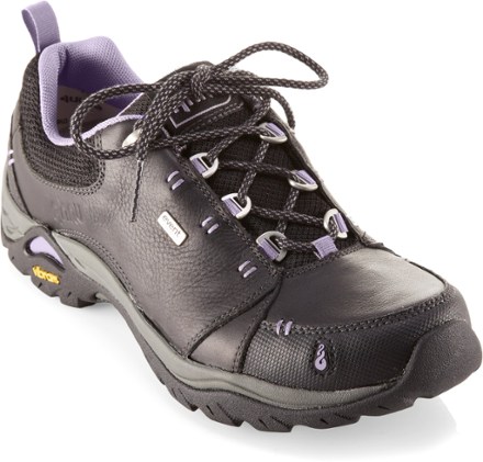 Ahnu women's montara hot sale hiking boot