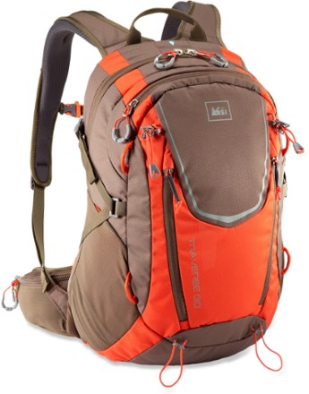 rei traverse 30