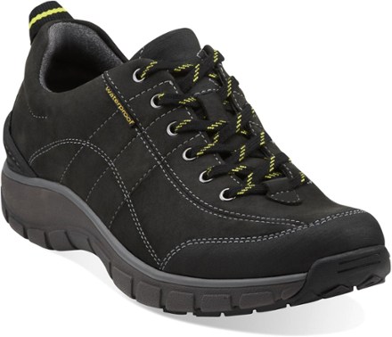 clarks hiking boots women's