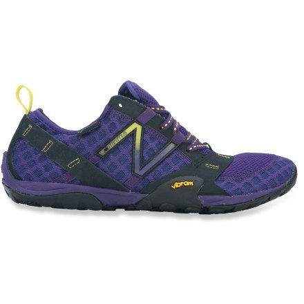 new balance minimus running shoes womens