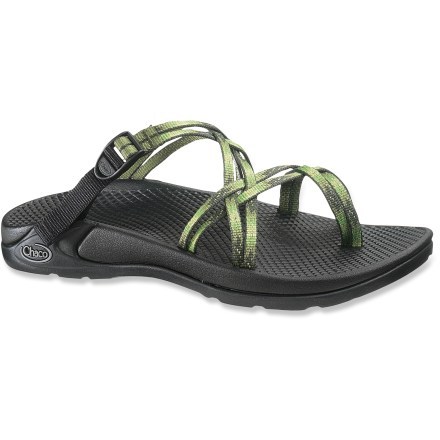 Chaco store zong womens