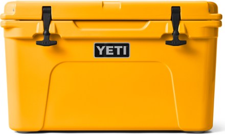 YETI Tundra® 45 Hard Cooler — Live To BBQ