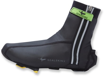 all-weather cycling shoe