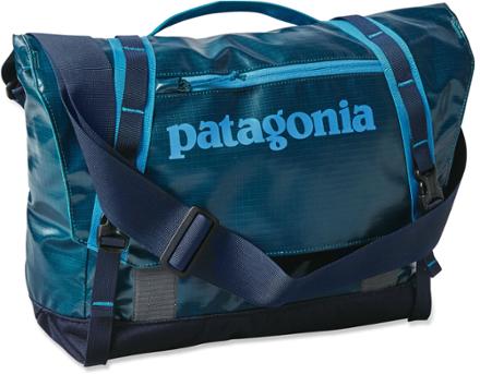 patagonia black messenger bag