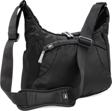 rei travel bags